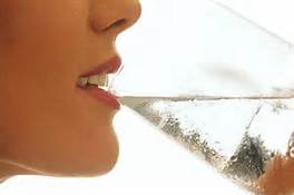 salute-e-benessere-bere-acqua